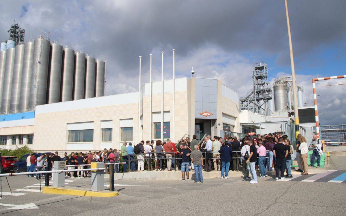 Els treballadors de Dow a Tarragona convoquen quatre dies de vaga contra els acomiadaments