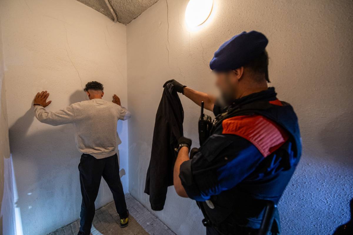 Desallotgen un grup de lladres multireincidents que ocupava un pàrquing de Sabadell