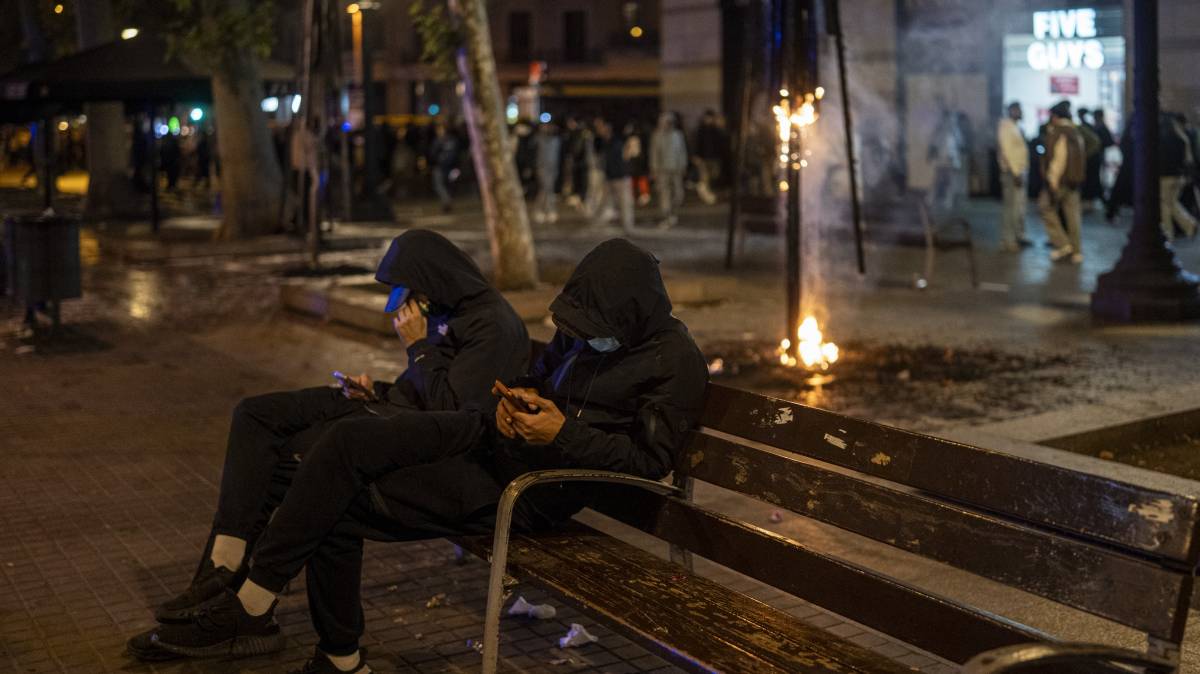 Els Mossos no detecten motivacions polítiques en els saquejos: Blocus és «un fenomen» que s'alimenta del «FOMO»