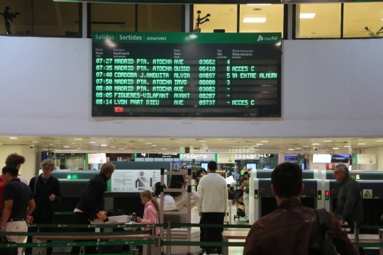 suspensió trens mdrz-bcn