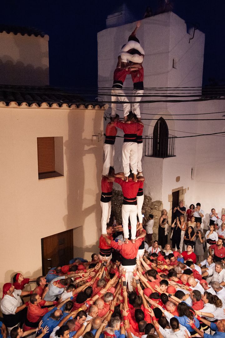 Els Nens del Vendrell encaren la recta final de la temporada castellera