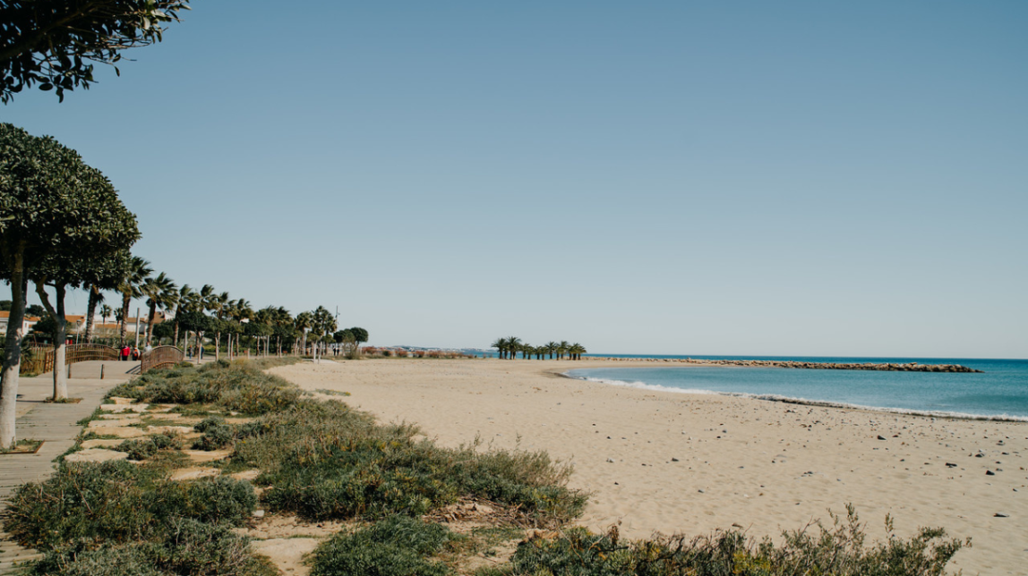 Cambrils és el tercer municipi de Catalunya en sol·licituds d'usos temporals a les platges